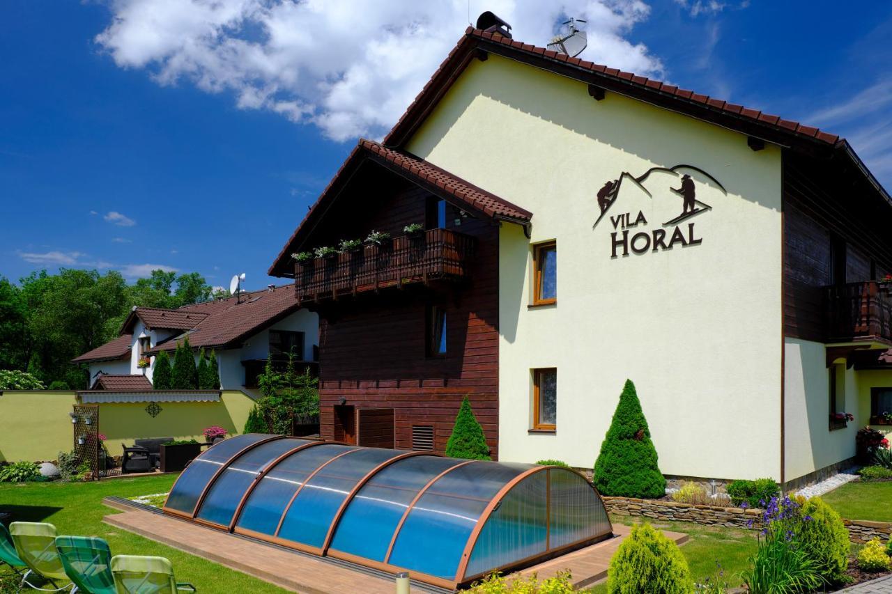 Vila Horal Liptovsky Mikulas Bagian luar foto